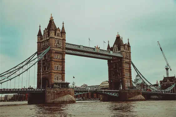 Tower Bridge junto ao Tamisa